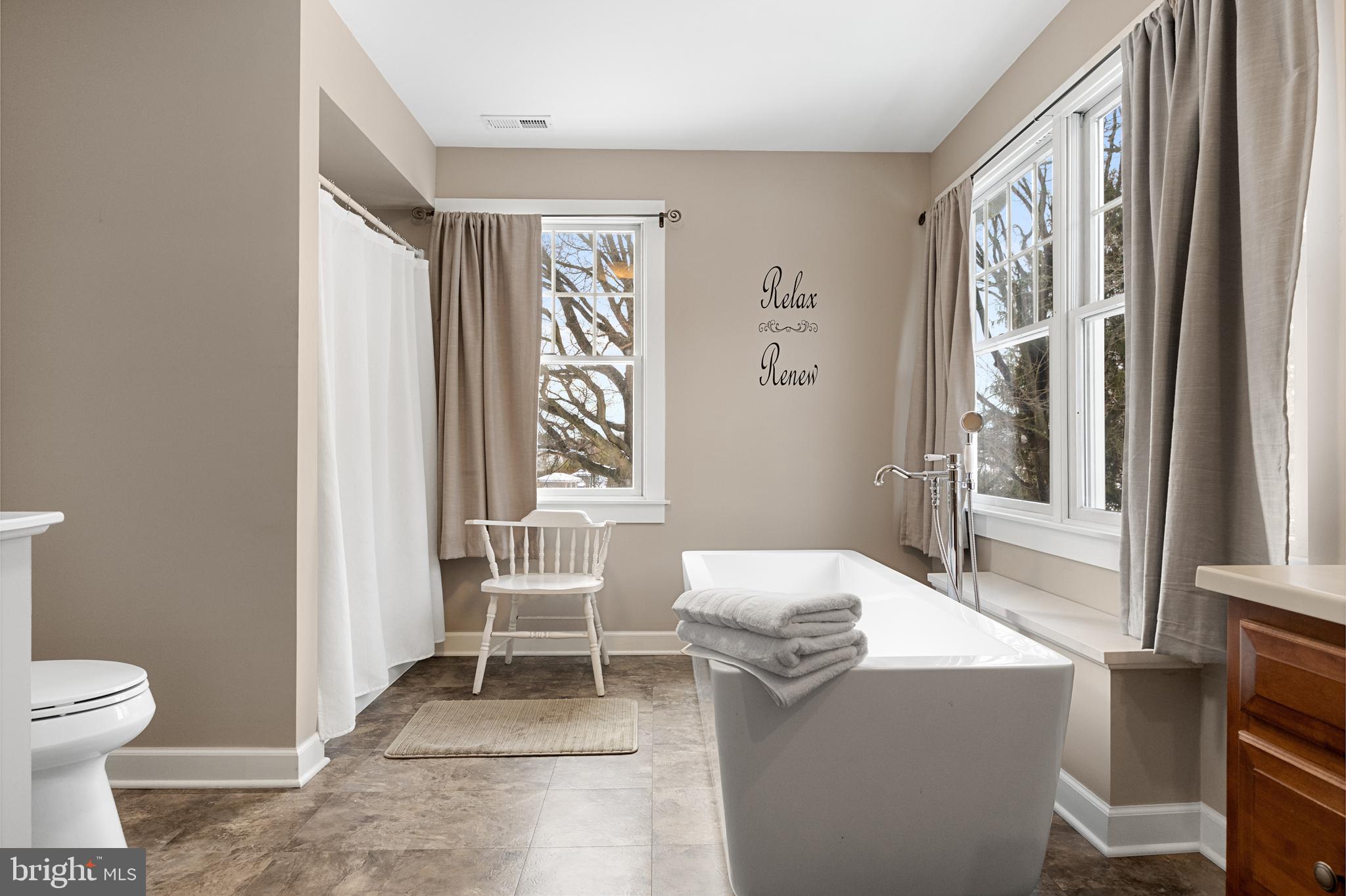 246 Elbo Ln