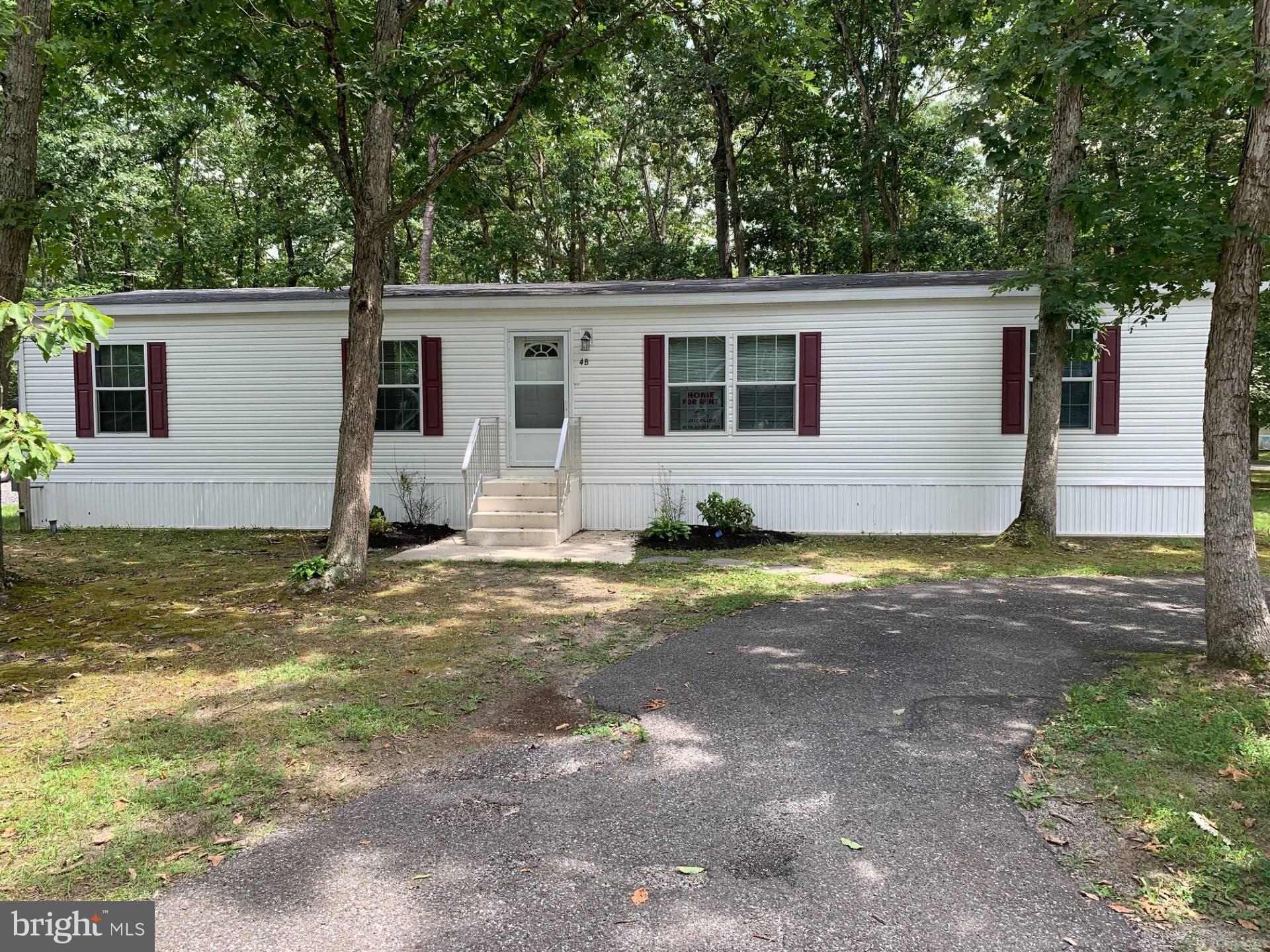 4B OAKVIEW DRIVE