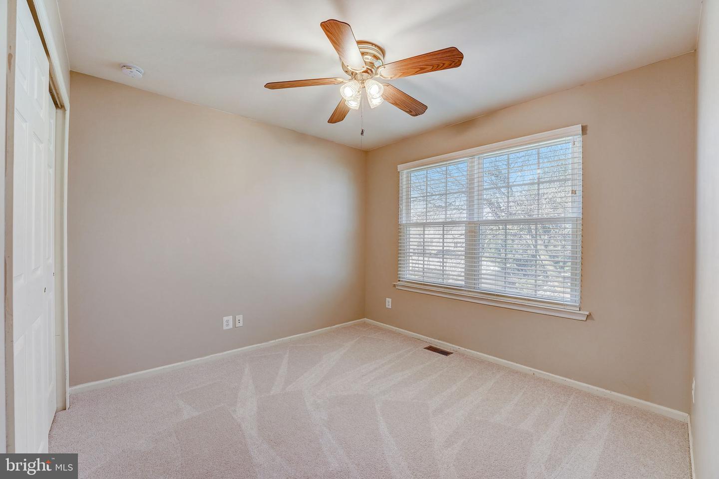 52 Country Squire Ln