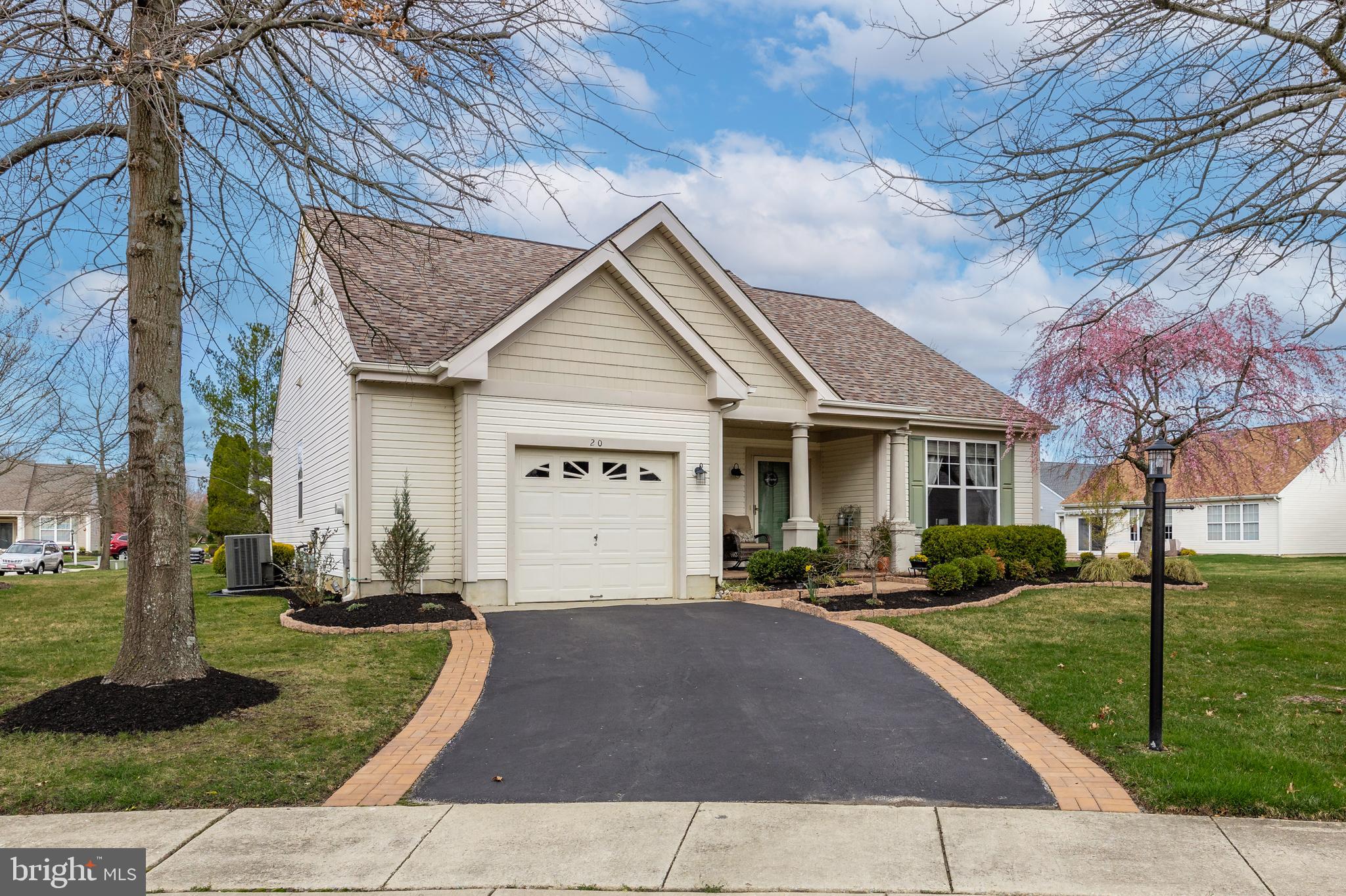 20 Tulip Ct