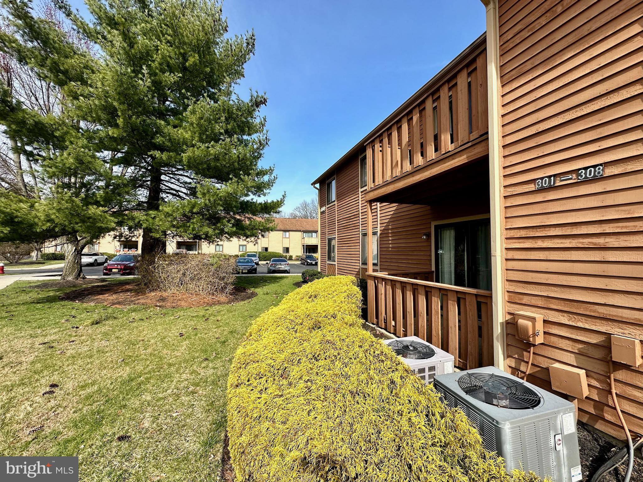 308 WOODHOLLOW DRIVE