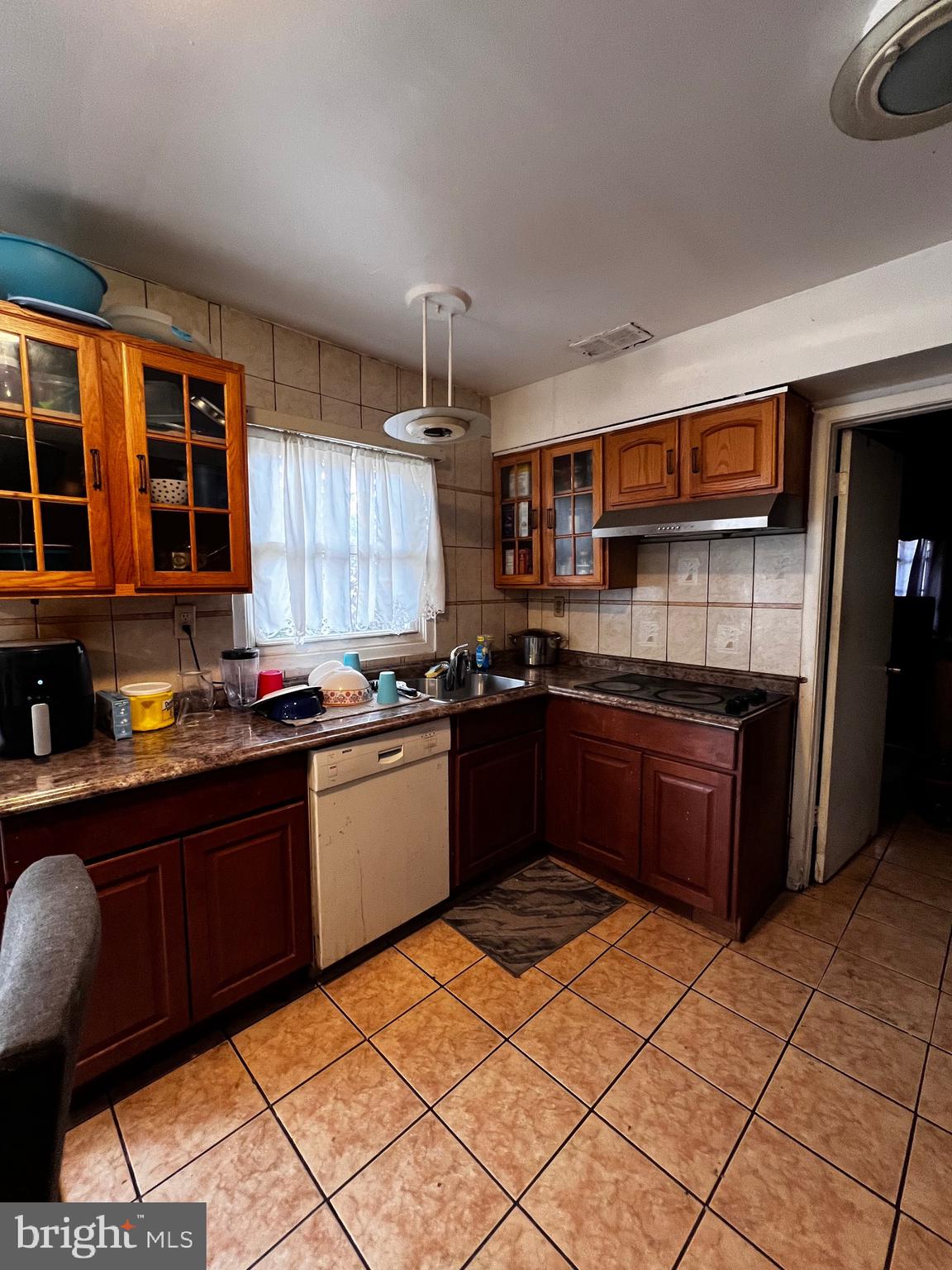 57 Elsin Ln