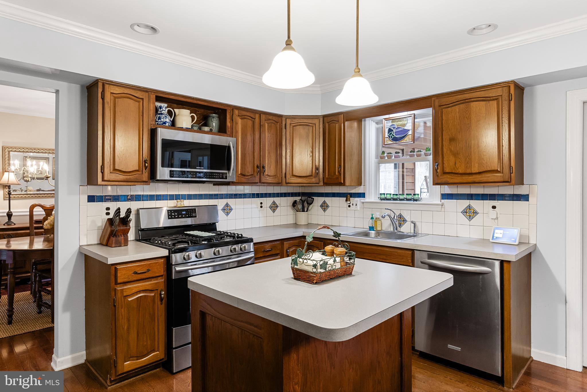 20 Essex Ct