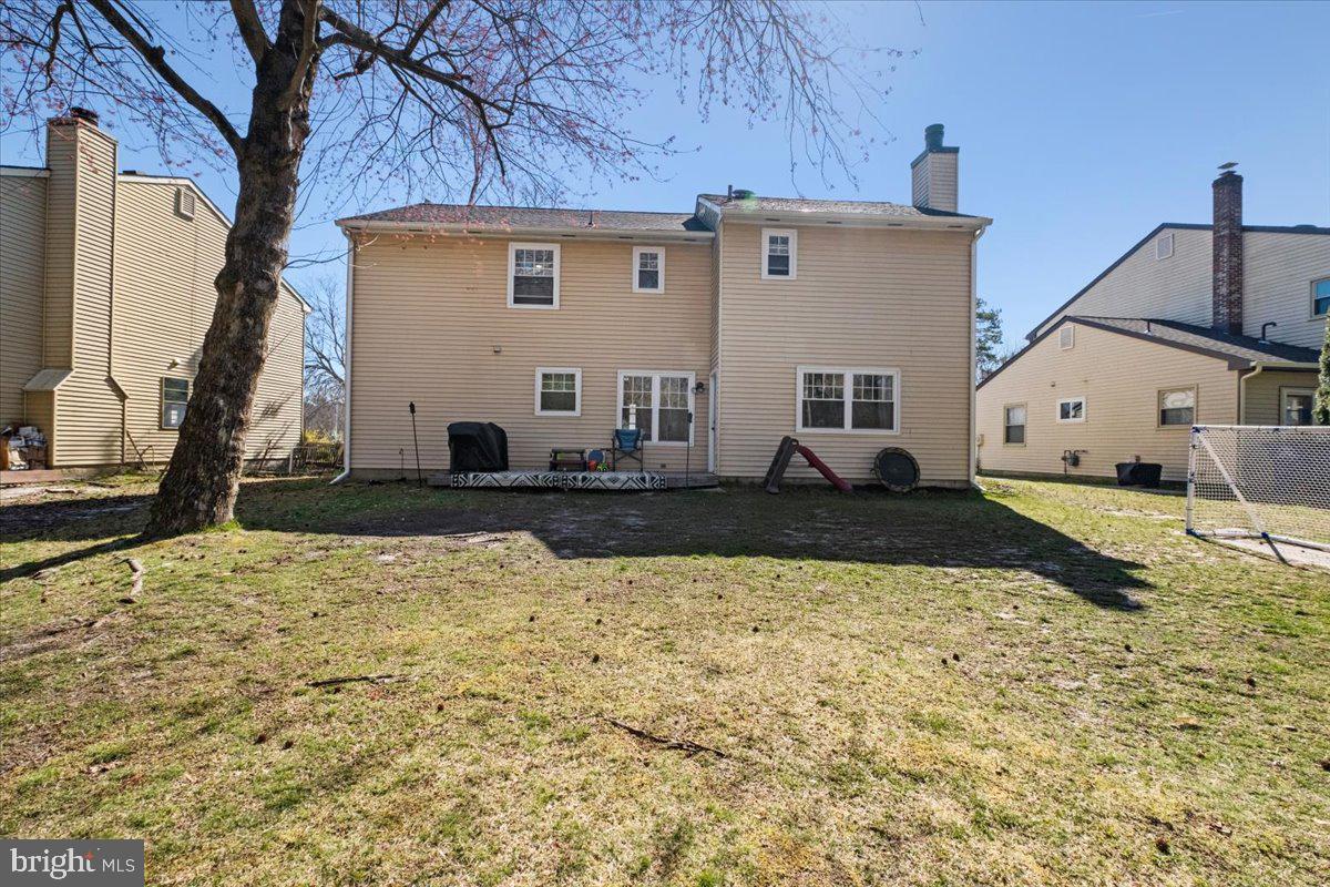 75 LAKESIDE DRIVE
