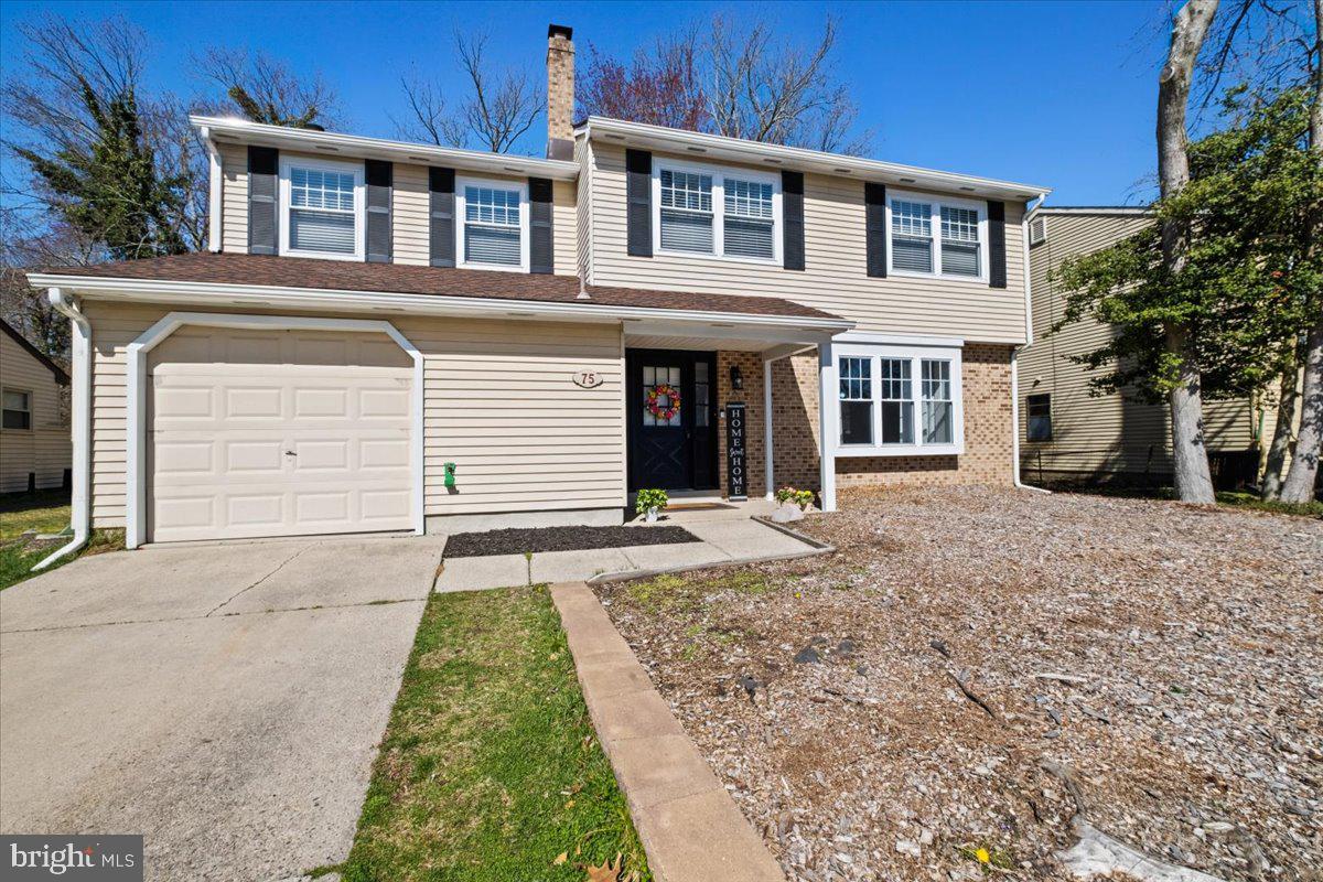 75 LAKESIDE DRIVE