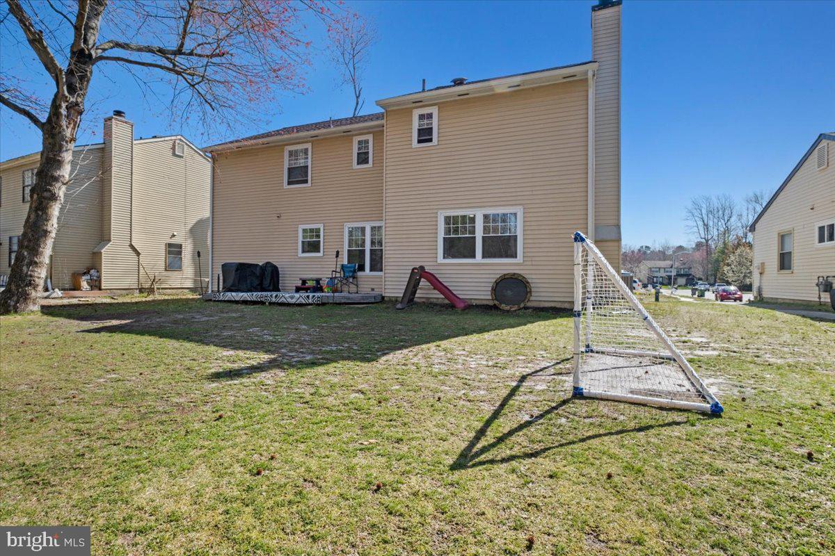 75 LAKESIDE DRIVE