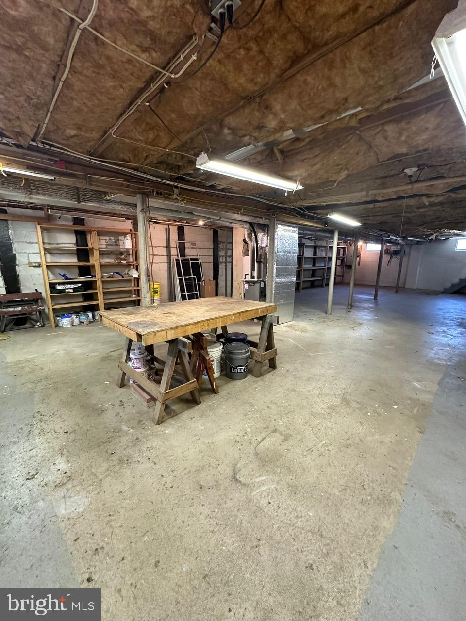 18 Summit Dr