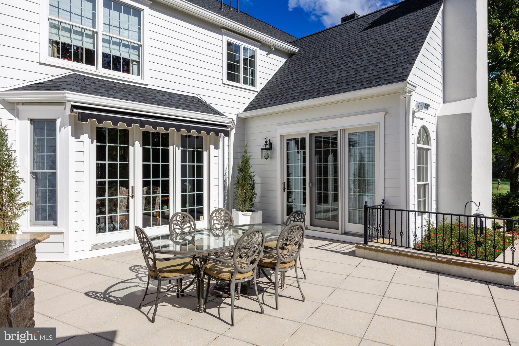 11 Milford Dr
