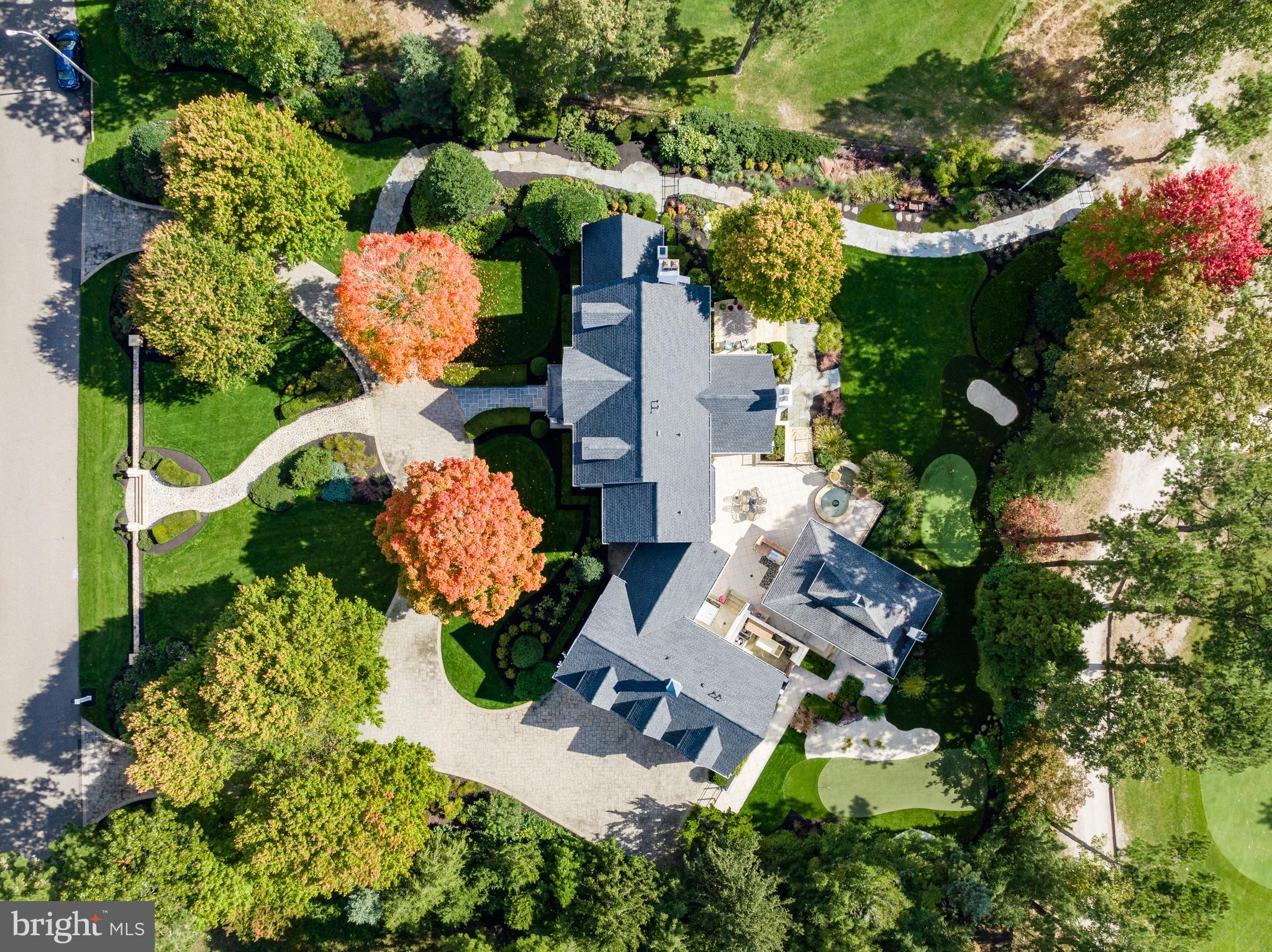 11 Milford Dr