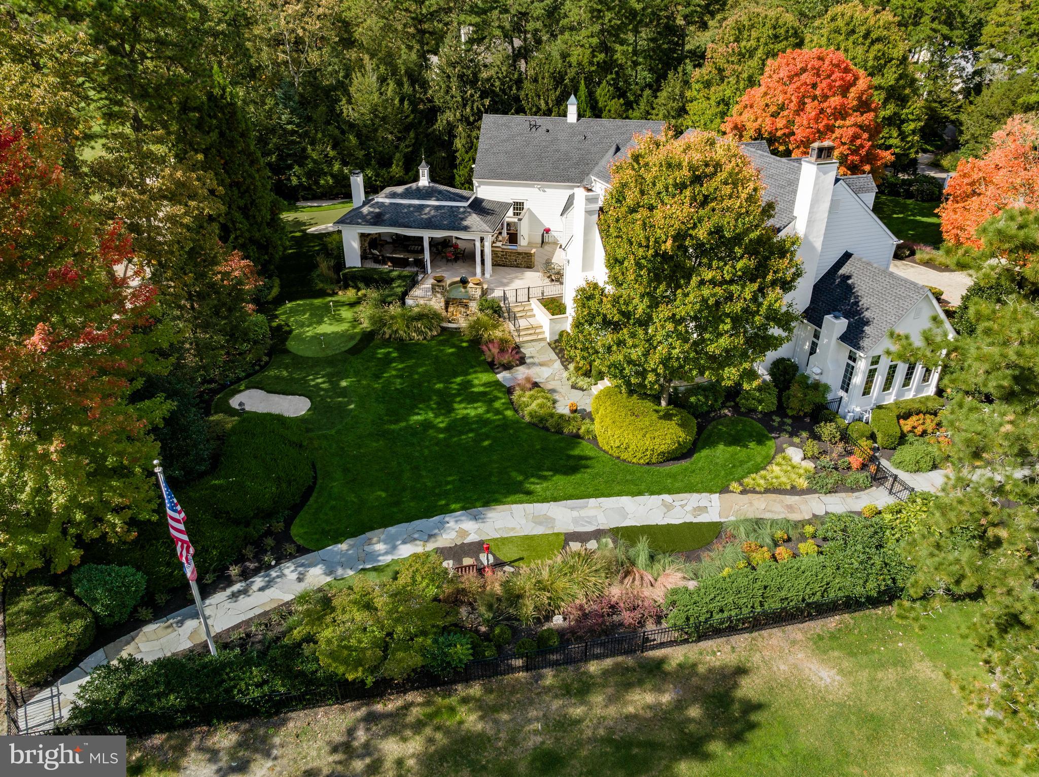 11 Milford Dr