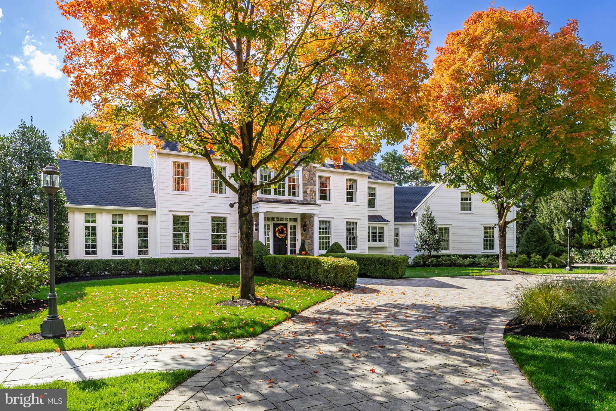11 Milford Dr