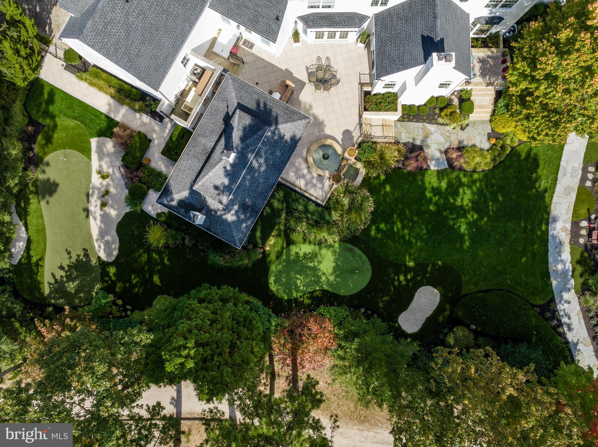 11 Milford Dr