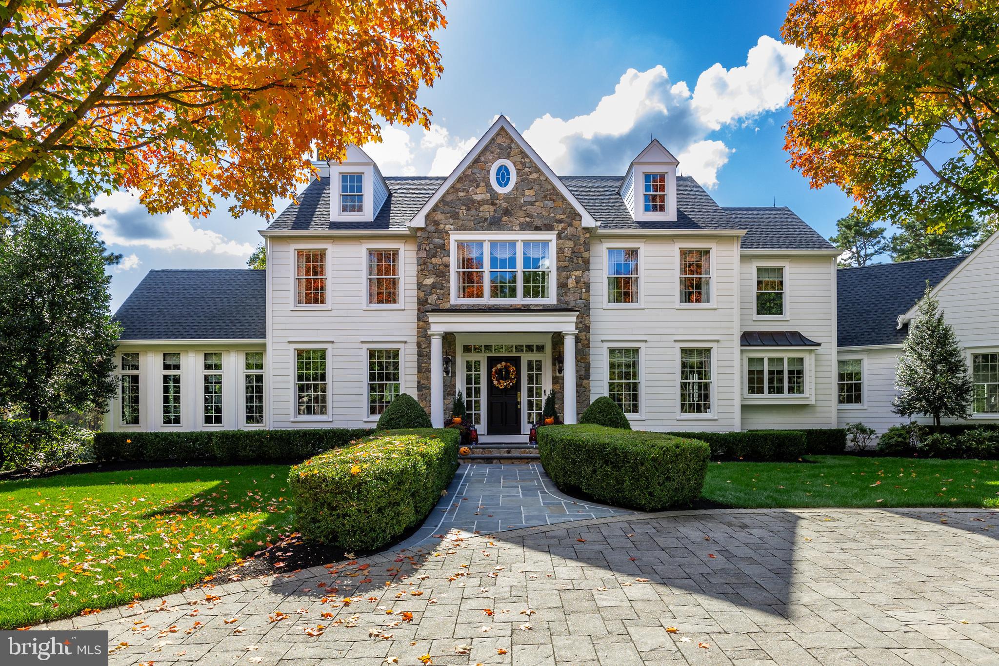 11 Milford Dr