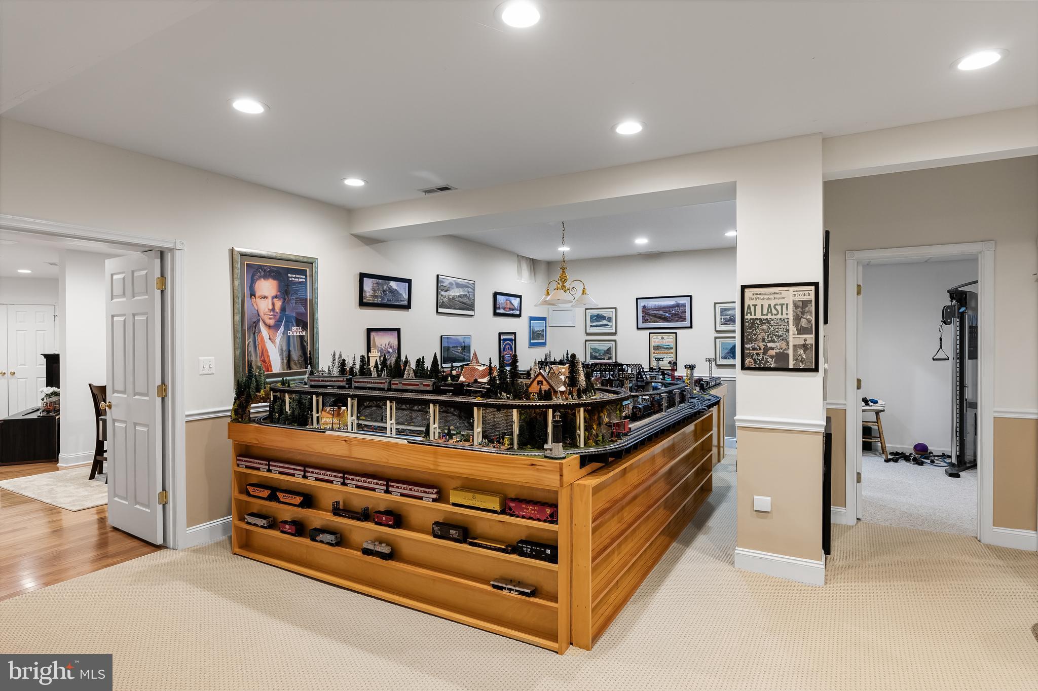 11 Milford Dr