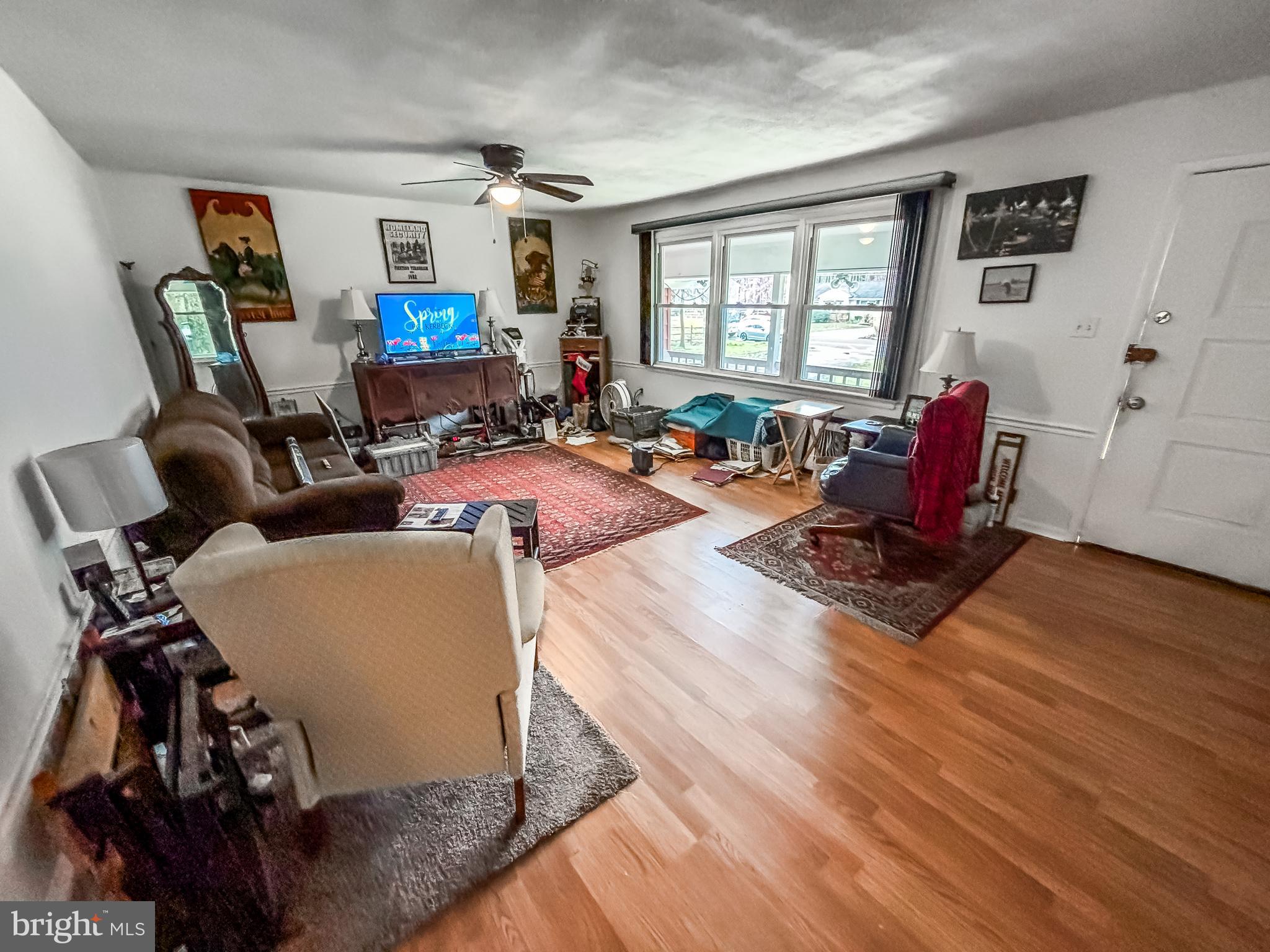 53 E Cedar Ave