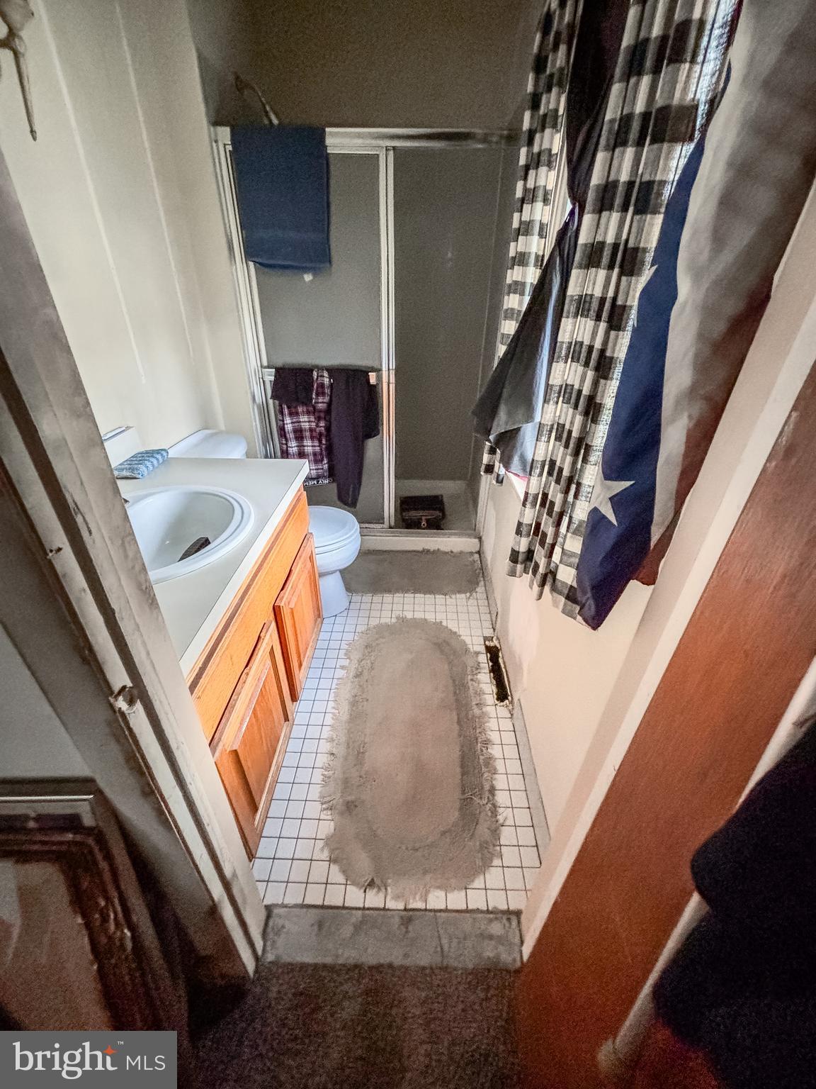 53 E Cedar Ave