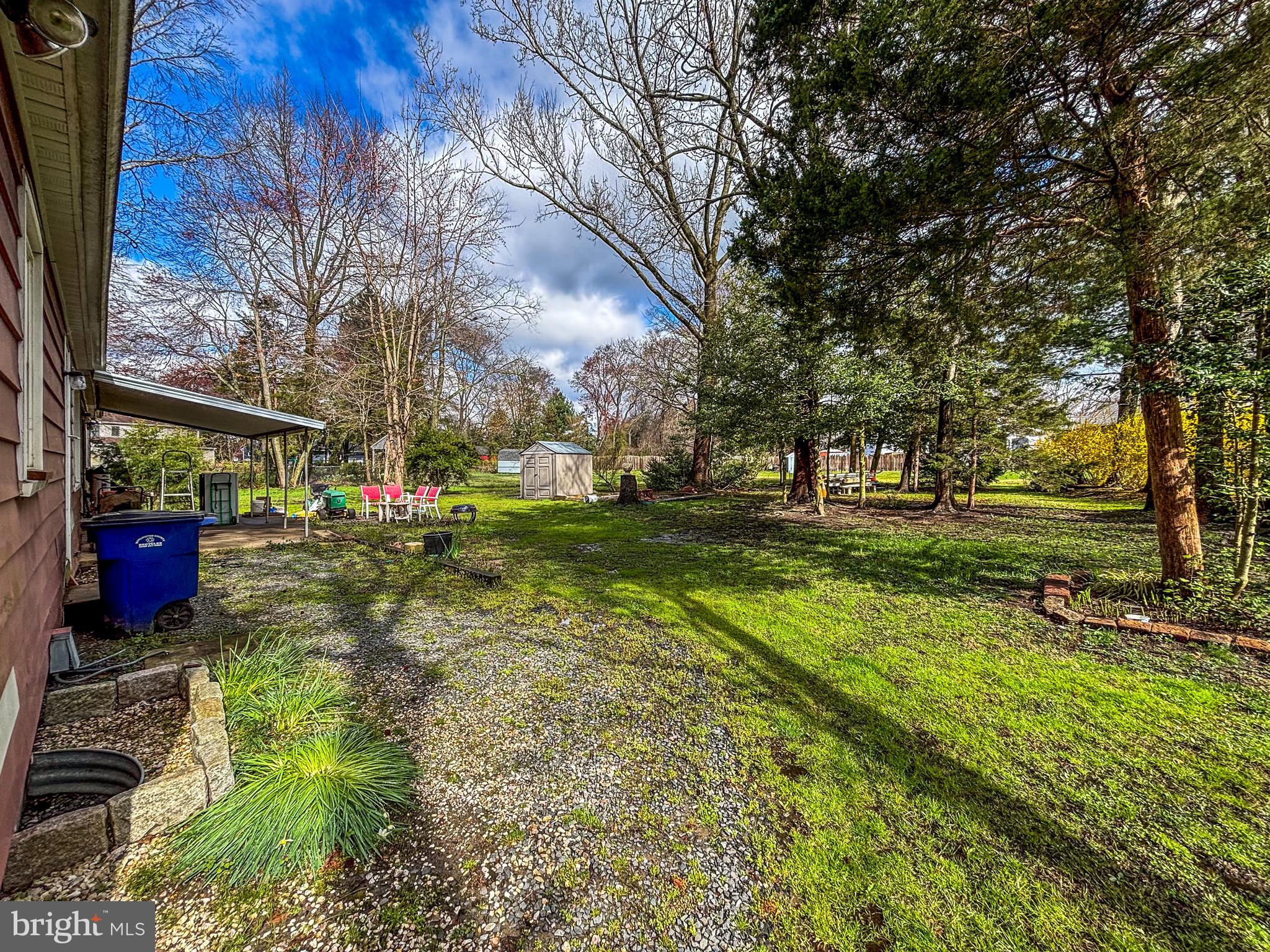 53 E Cedar Ave