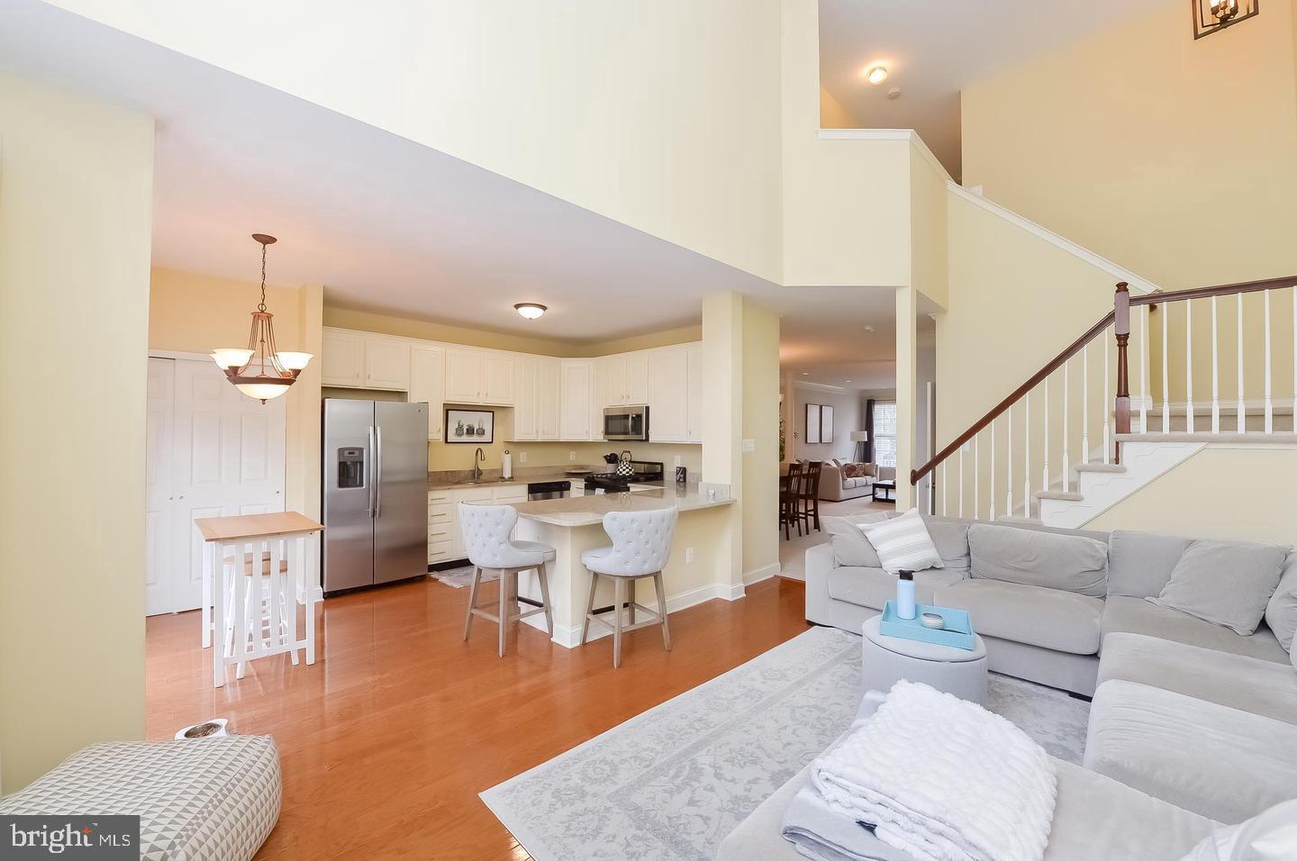 38 Carter Ln