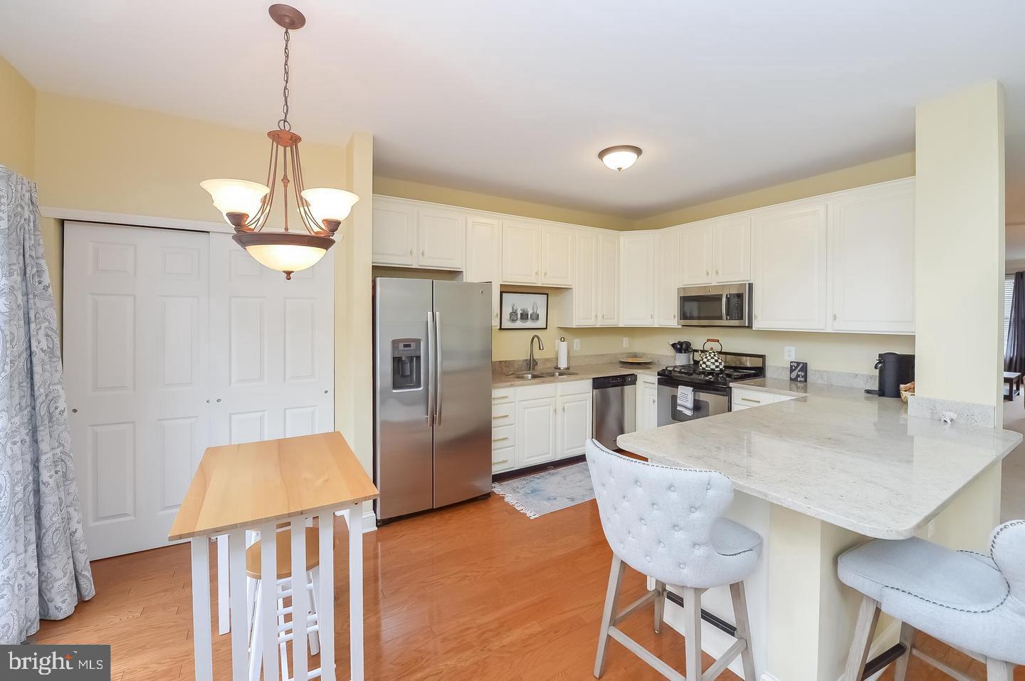 38 Carter Ln