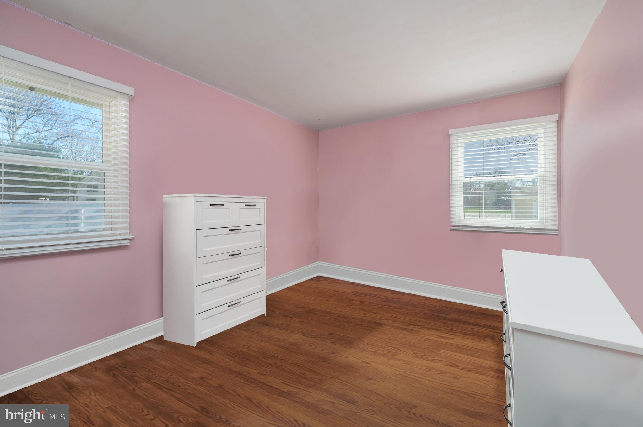 6 CHESTNUT HILL COURT