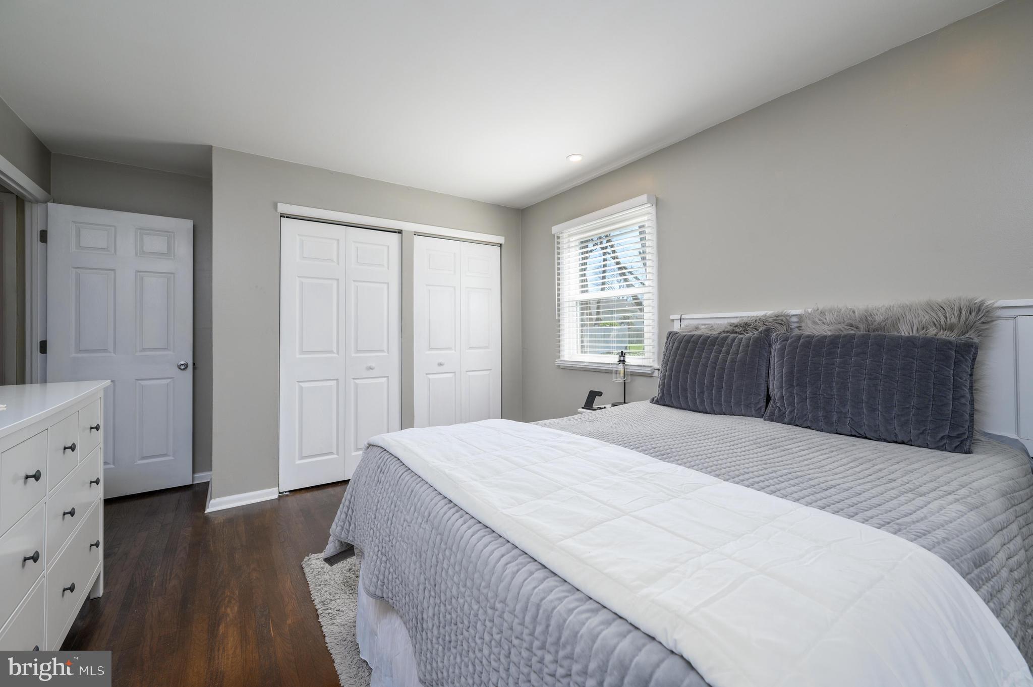 6 CHESTNUT HILL COURT