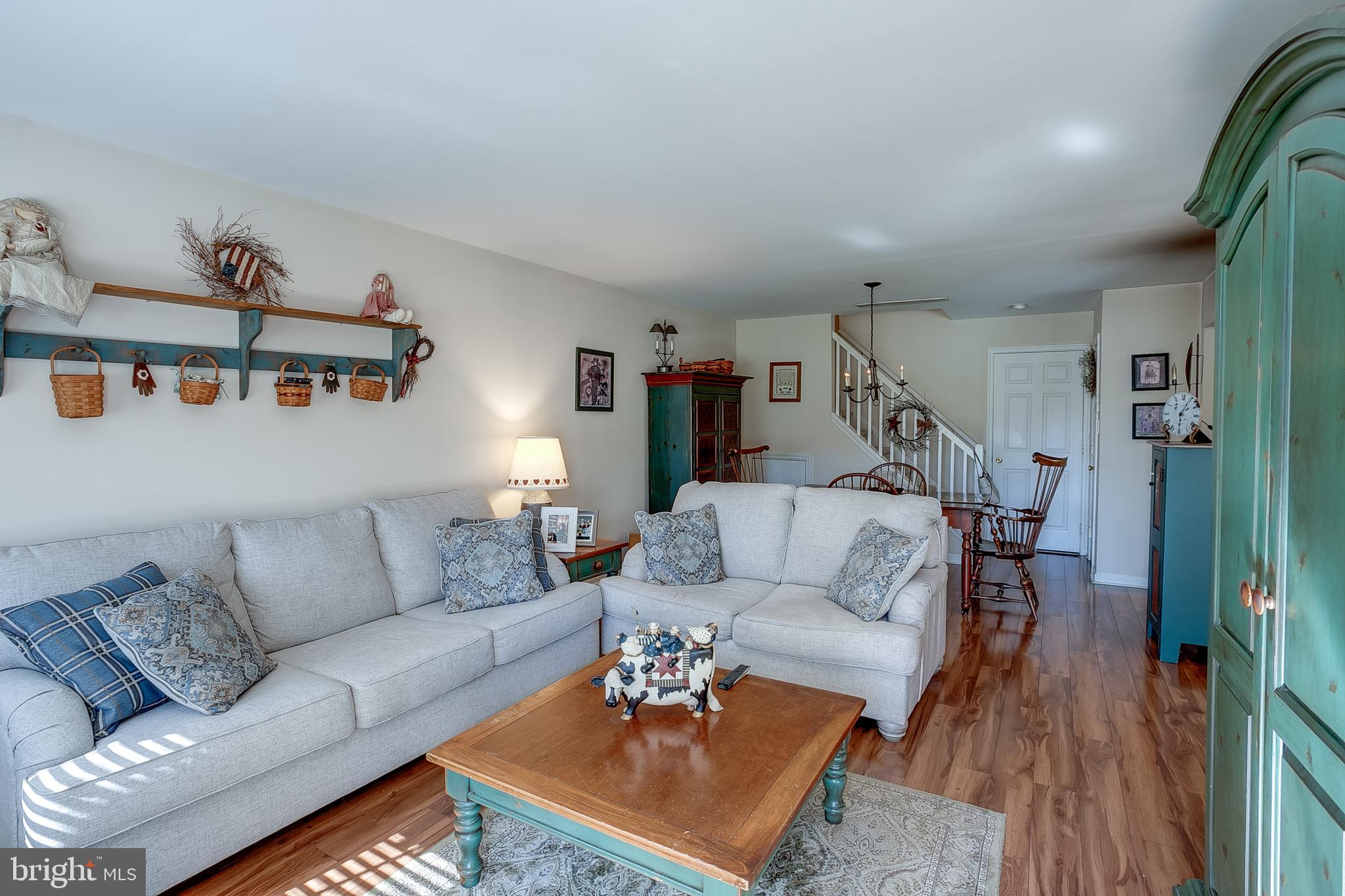 1606 Delancey Way