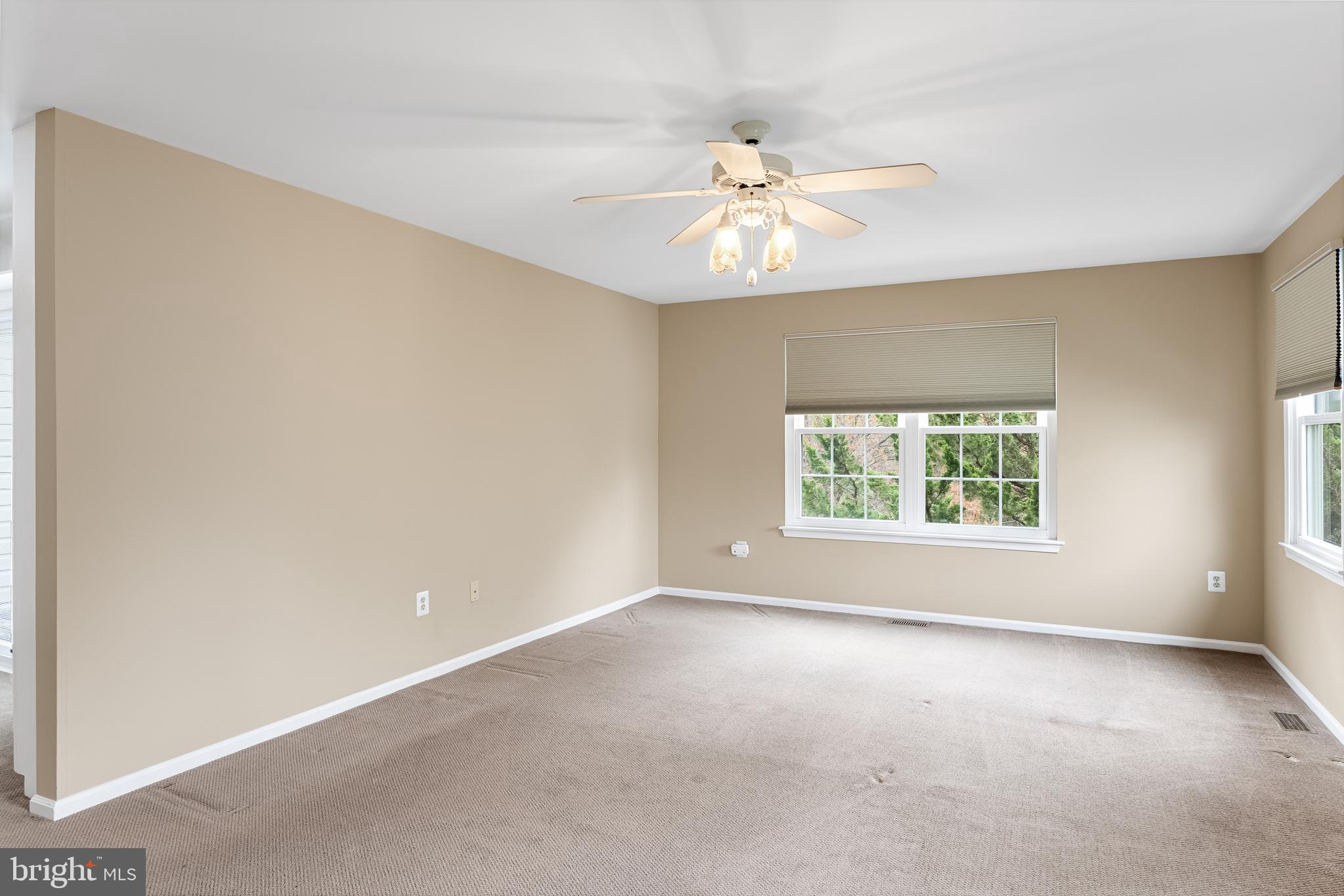 2 Dorset Dr