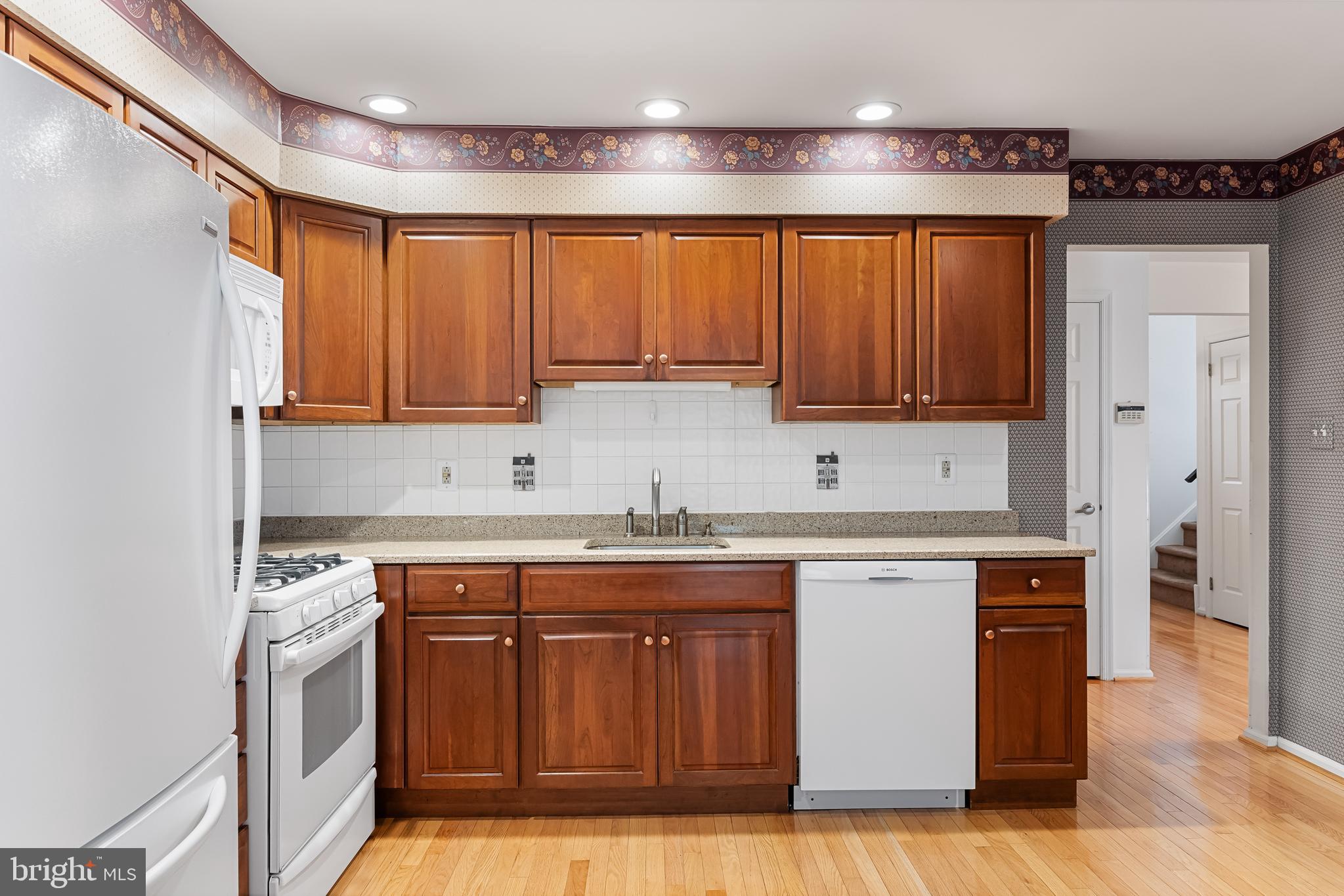 2 Dorset Dr
