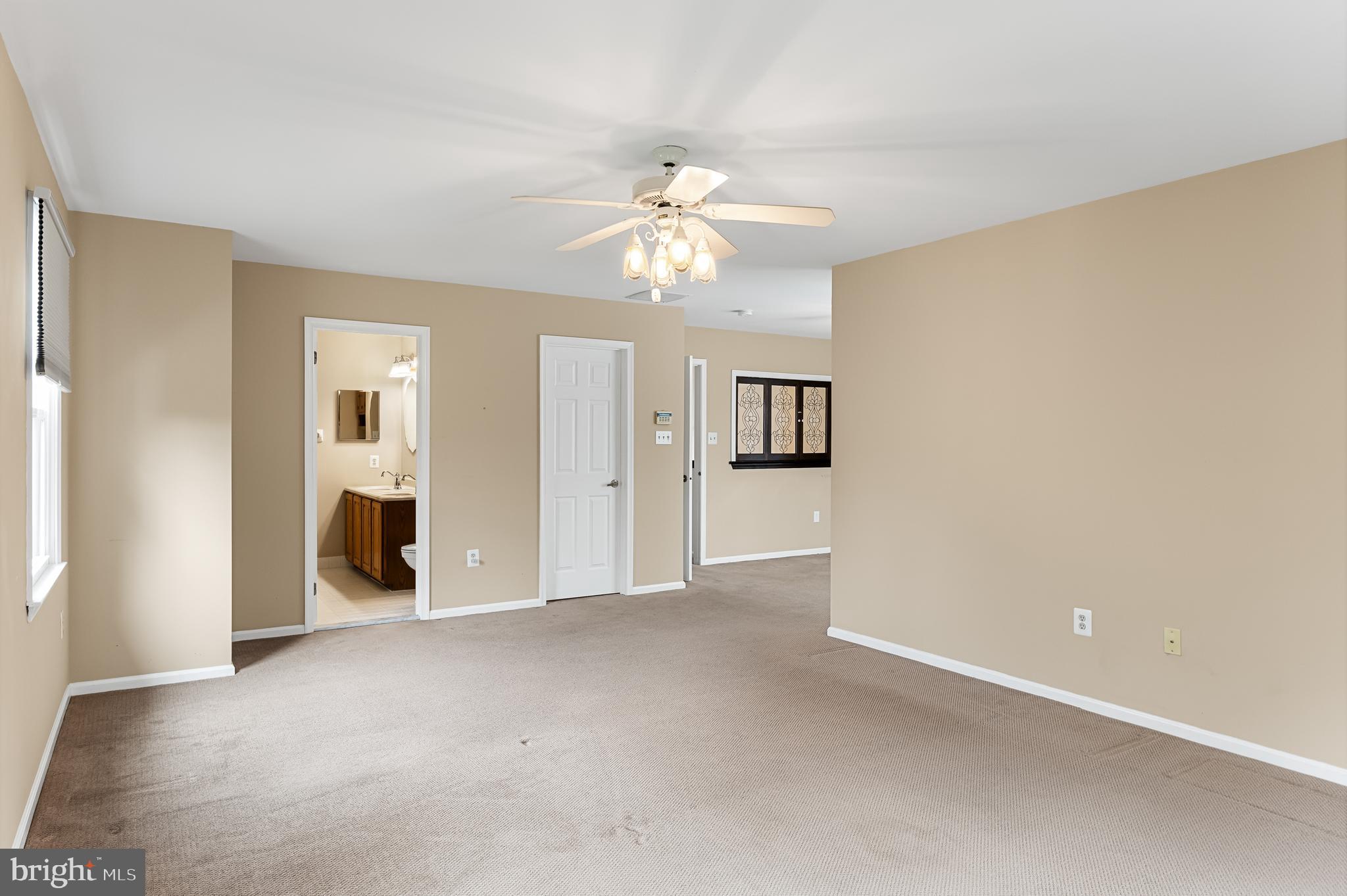 2 Dorset Dr