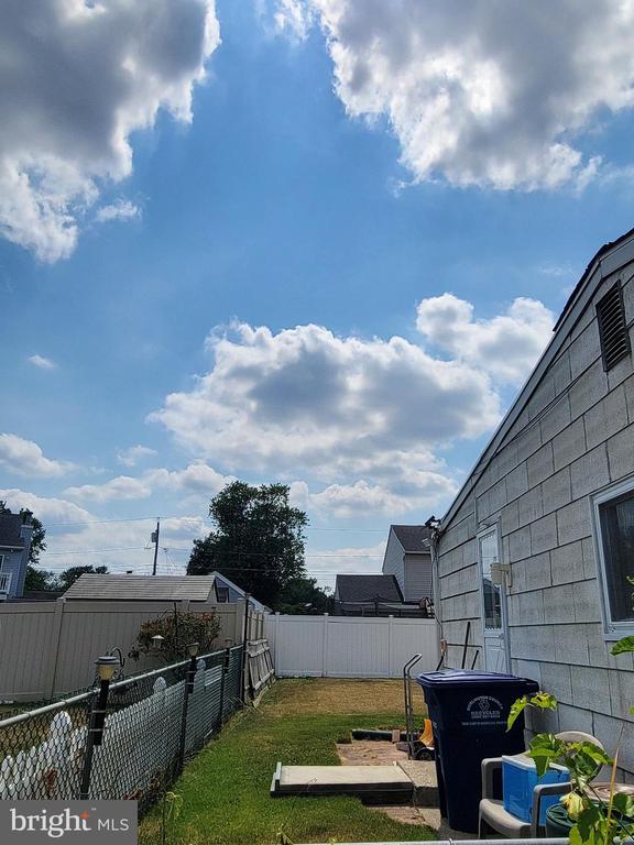 604 N COLES AVENUE