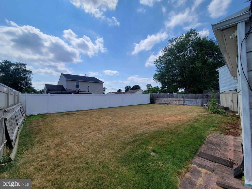 604 N COLES AVENUE
