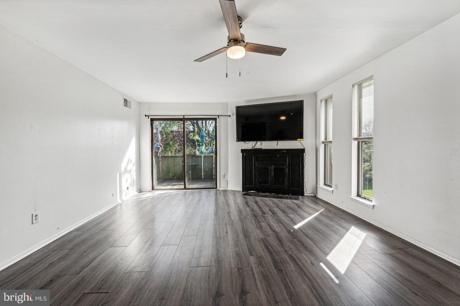 25 S CHURCH ROAD 136