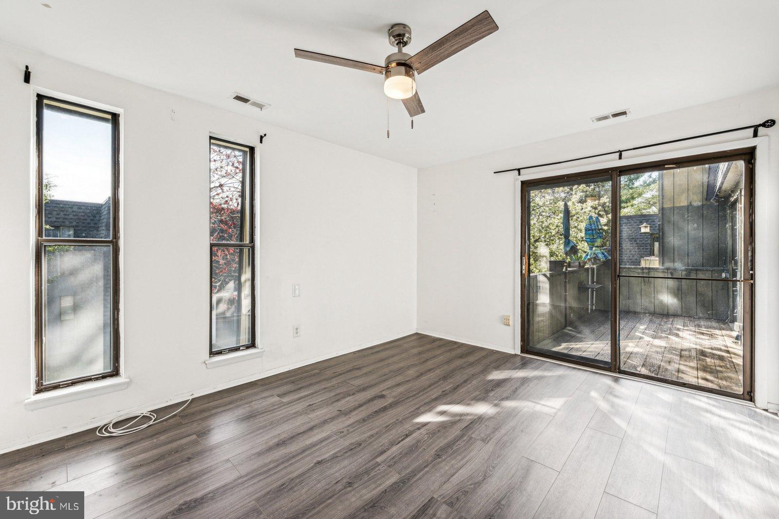 25 S CHURCH ROAD 136