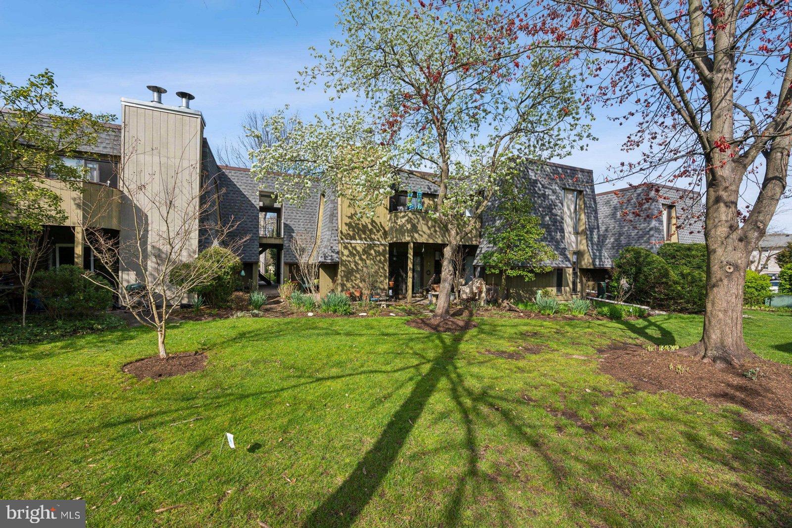 25 S CHURCH ROAD 136