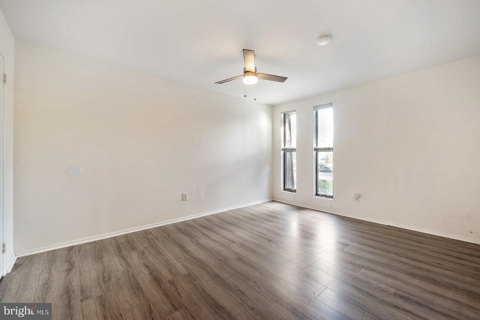 25 S CHURCH ROAD 136