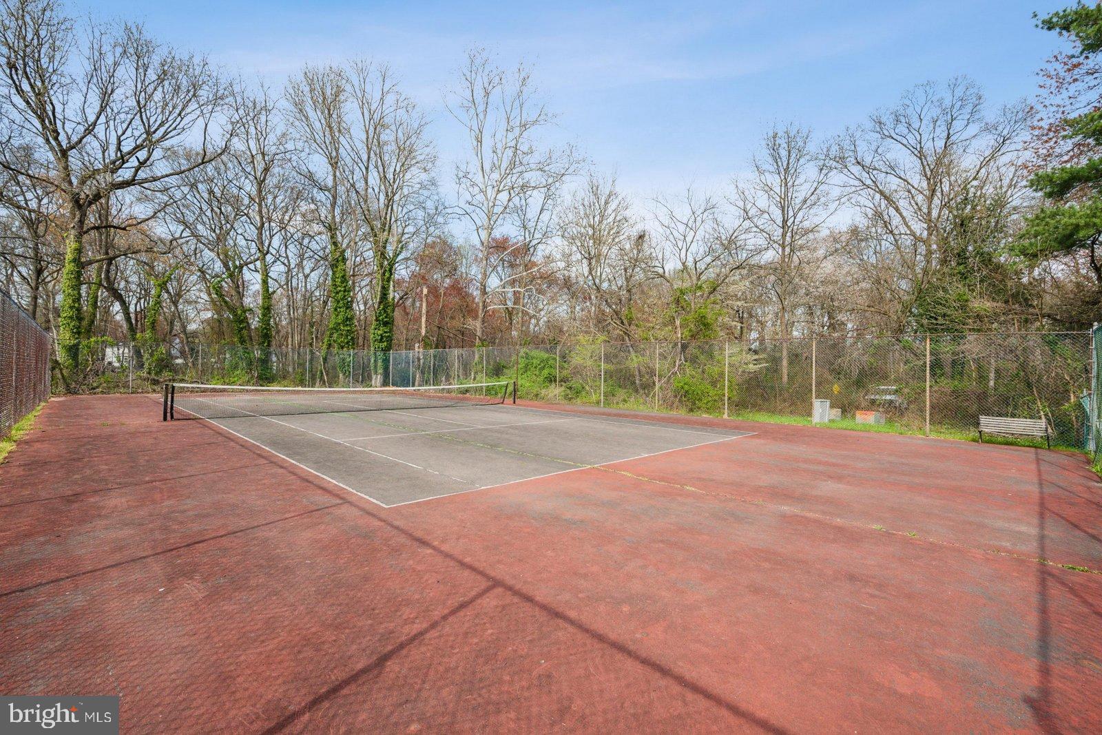 25 S CHURCH ROAD 136