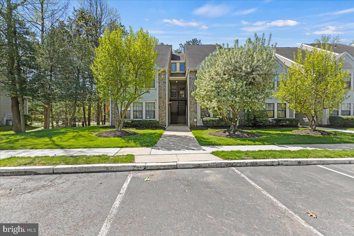 36 SUMMIT COURT