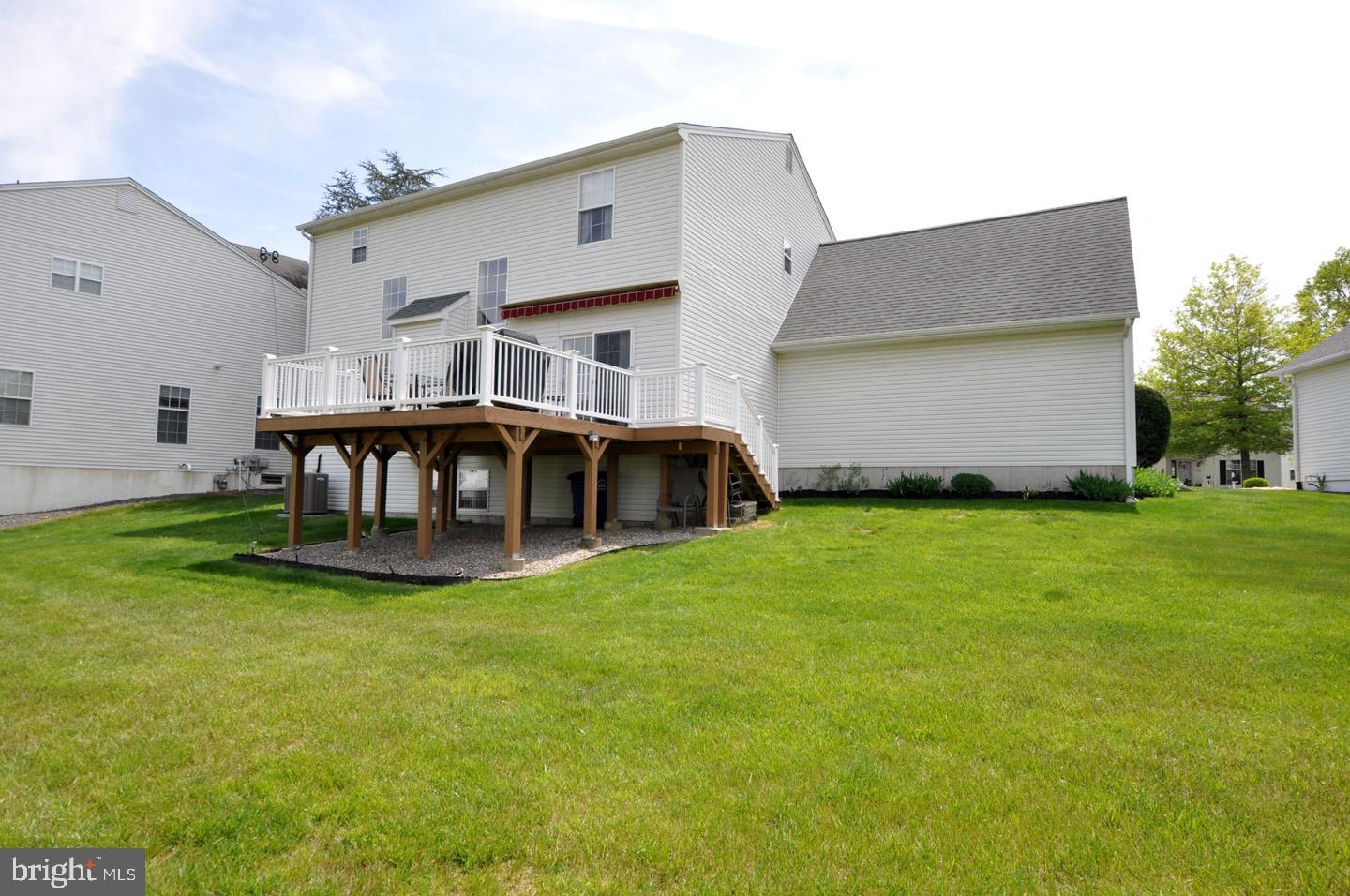 14 ROSLYN DRIVE