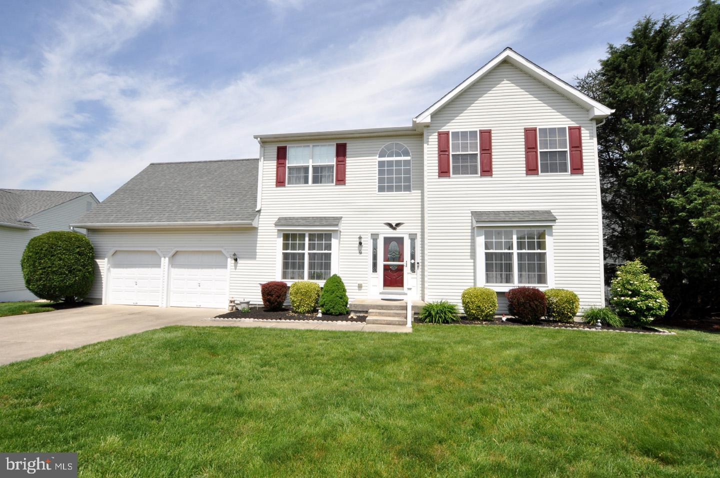 14 ROSLYN DRIVE