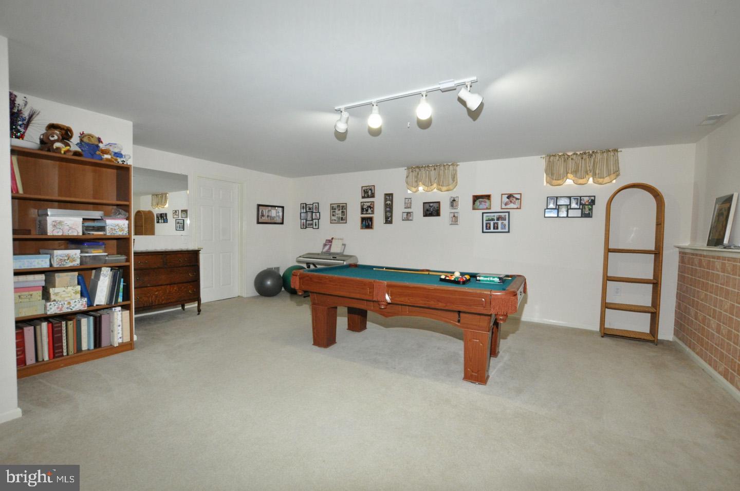14 ROSLYN DRIVE