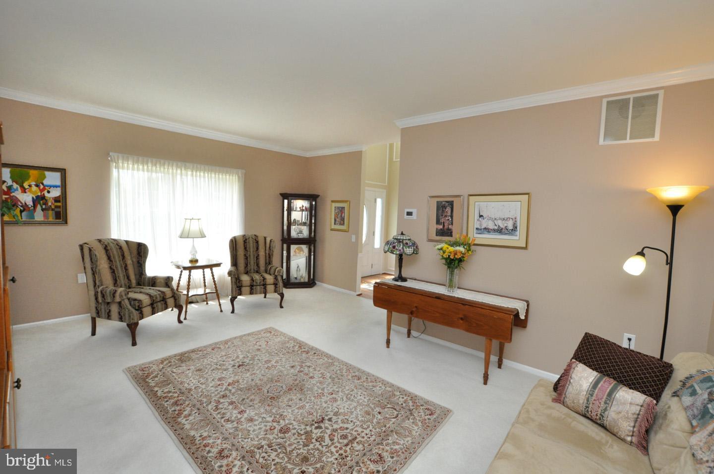 14 ROSLYN DRIVE
