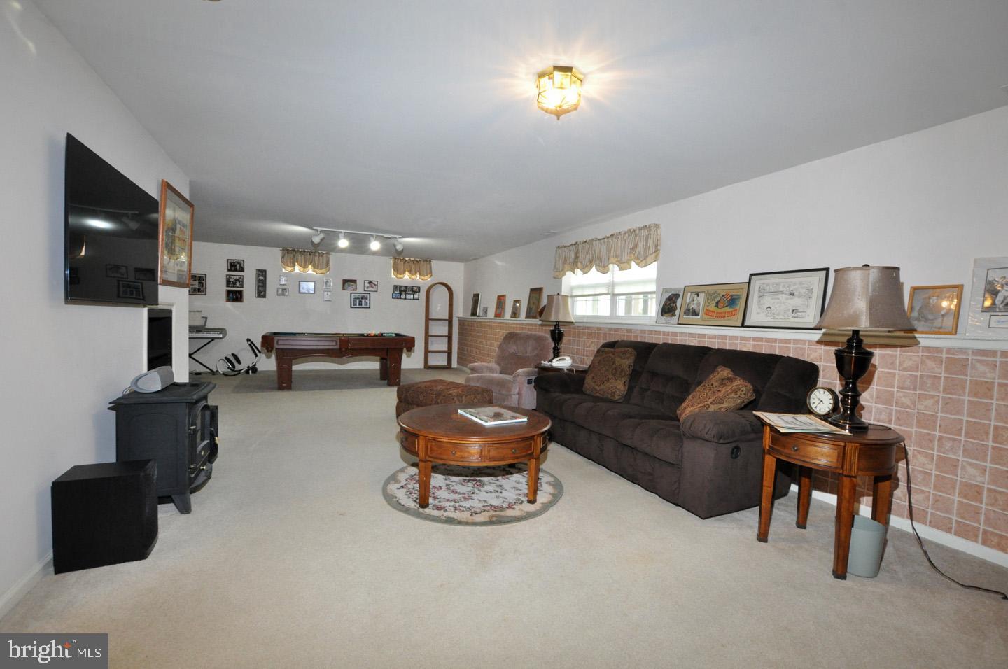 14 ROSLYN DRIVE