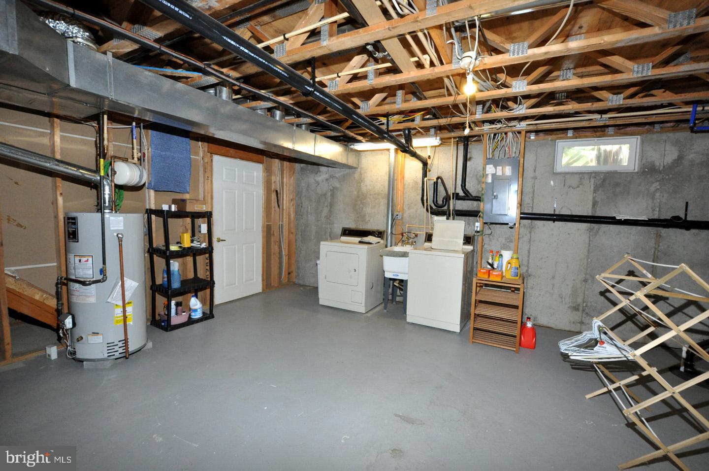 14 ROSLYN DRIVE