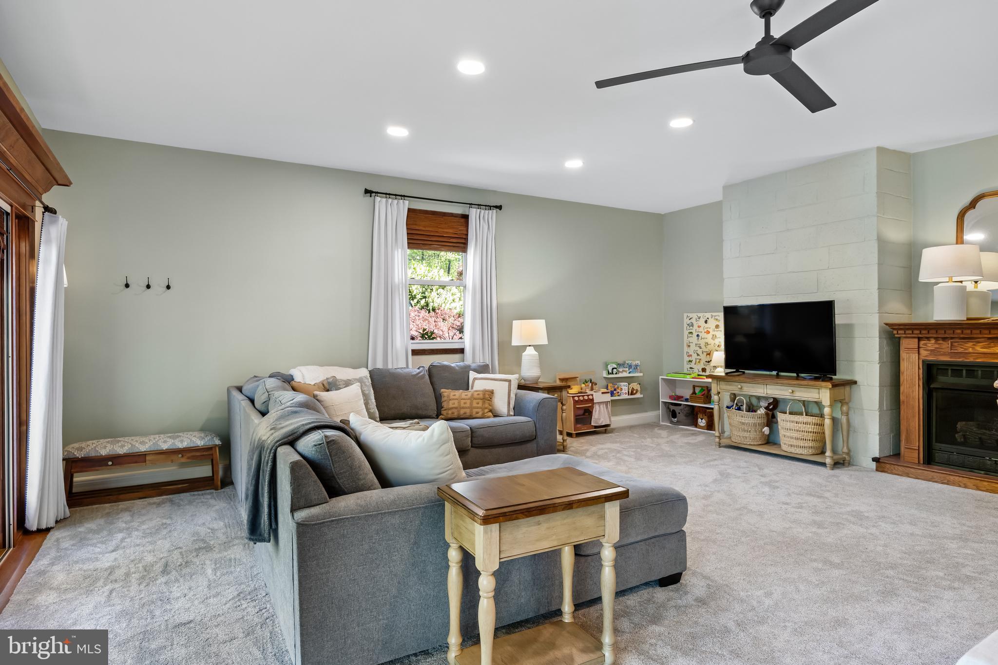 2 Pin Oak Trl