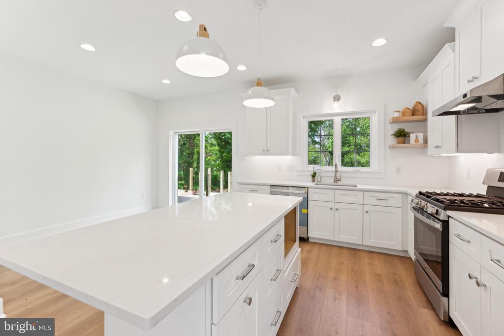49 E 3RD STREET