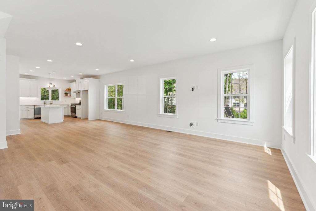 49 E 3RD STREET