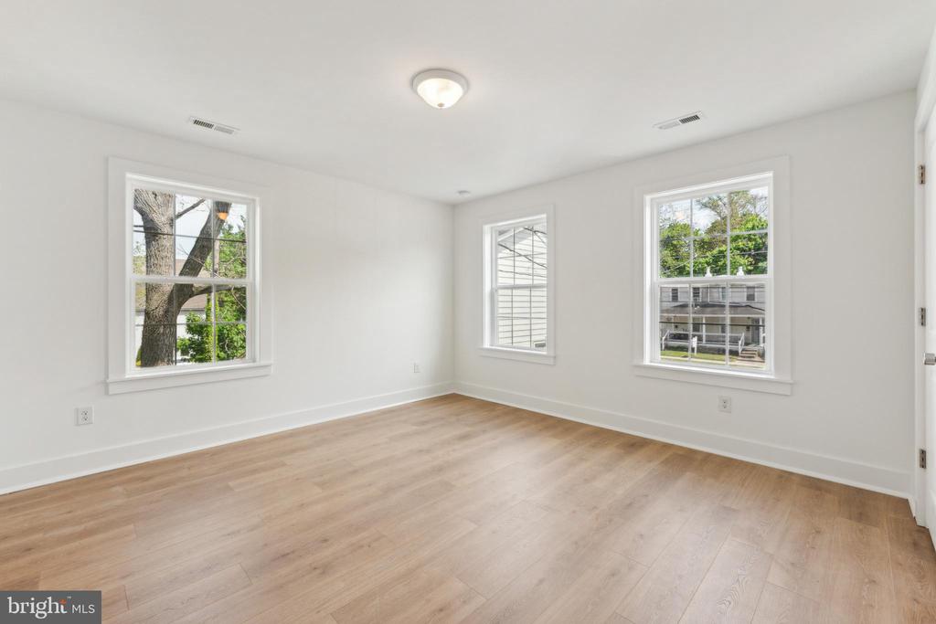 49 E 3RD STREET