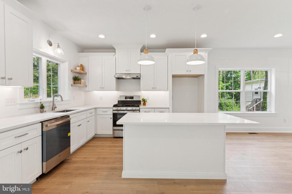 49 E 3RD STREET