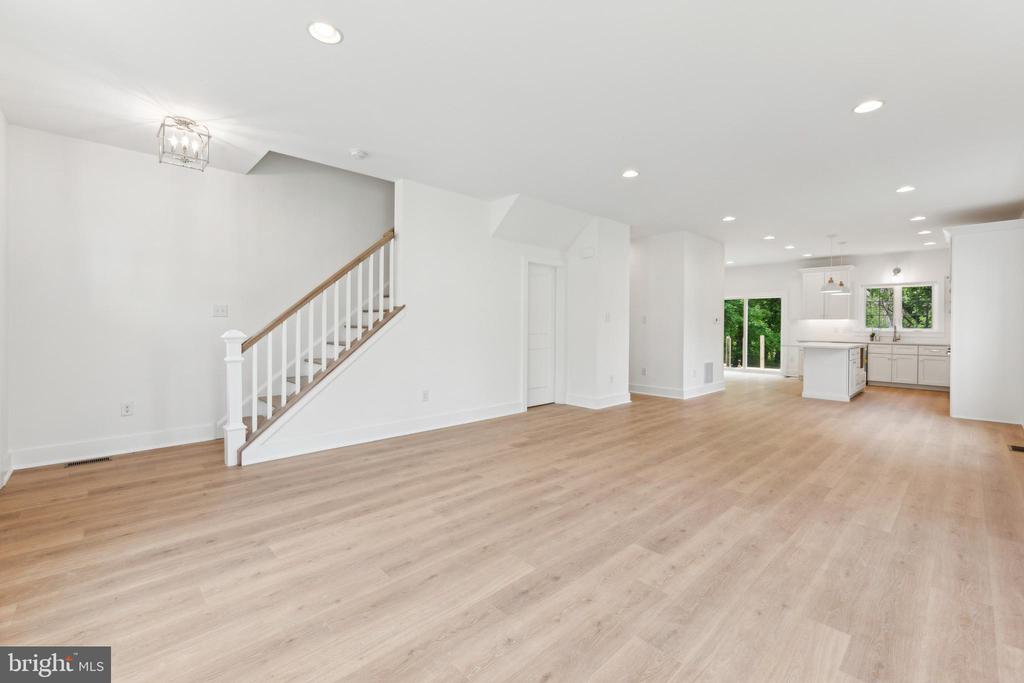 49 E 3RD STREET