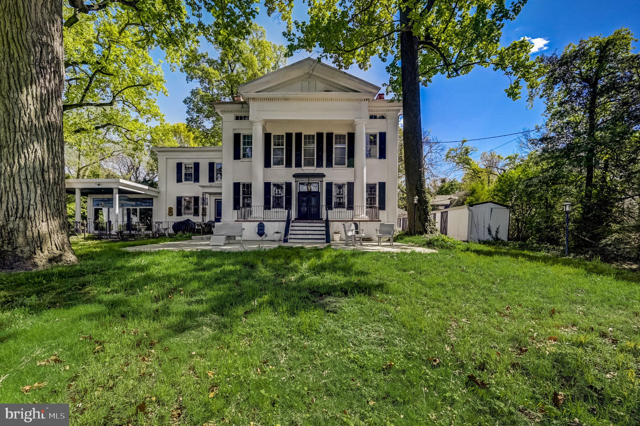 2 Walnut St